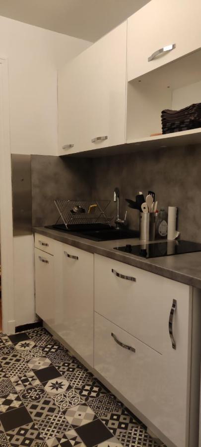 Le Barbatre Apartment Reims Luaran gambar